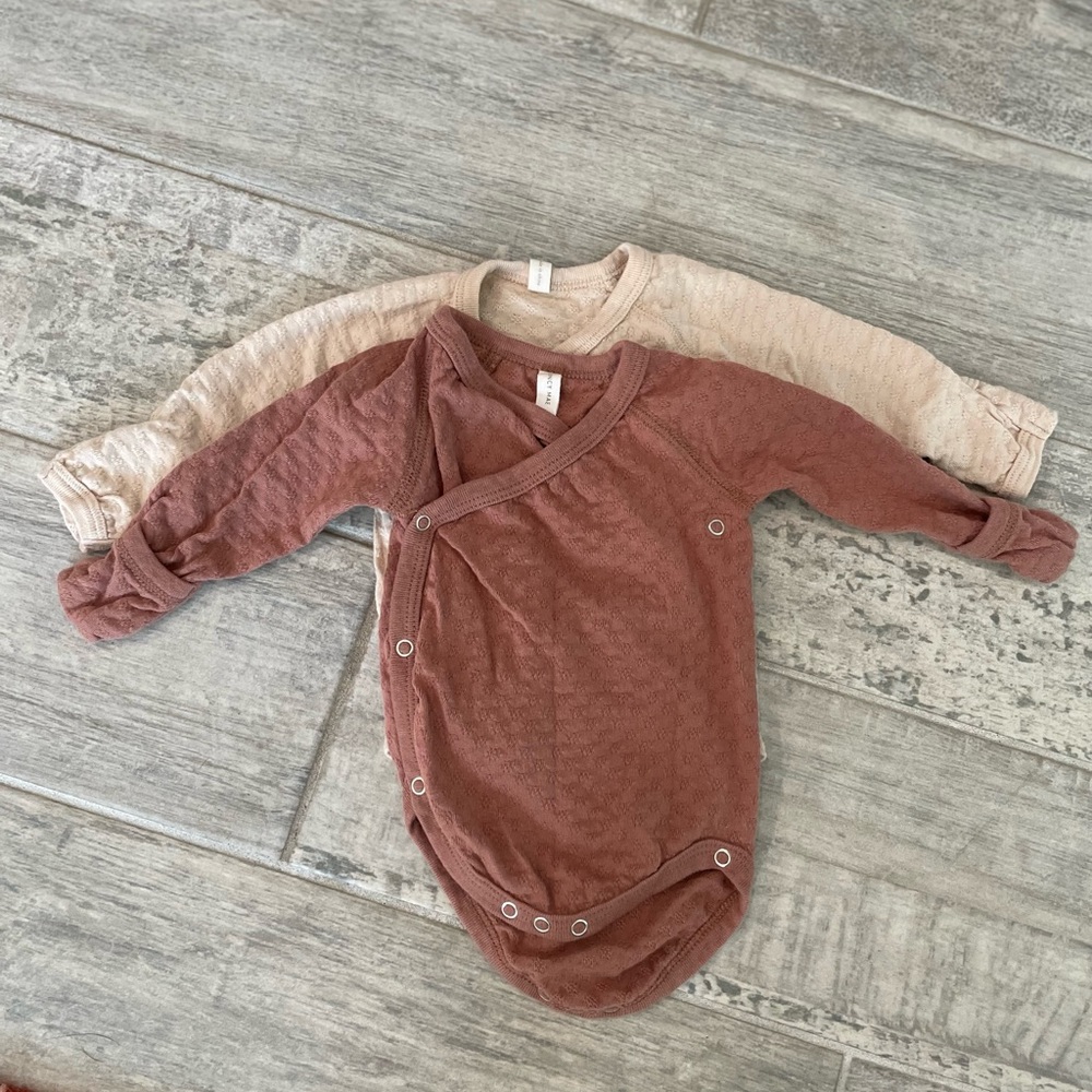 Quincy Mae Side-Snap Bodysuits Set of 2